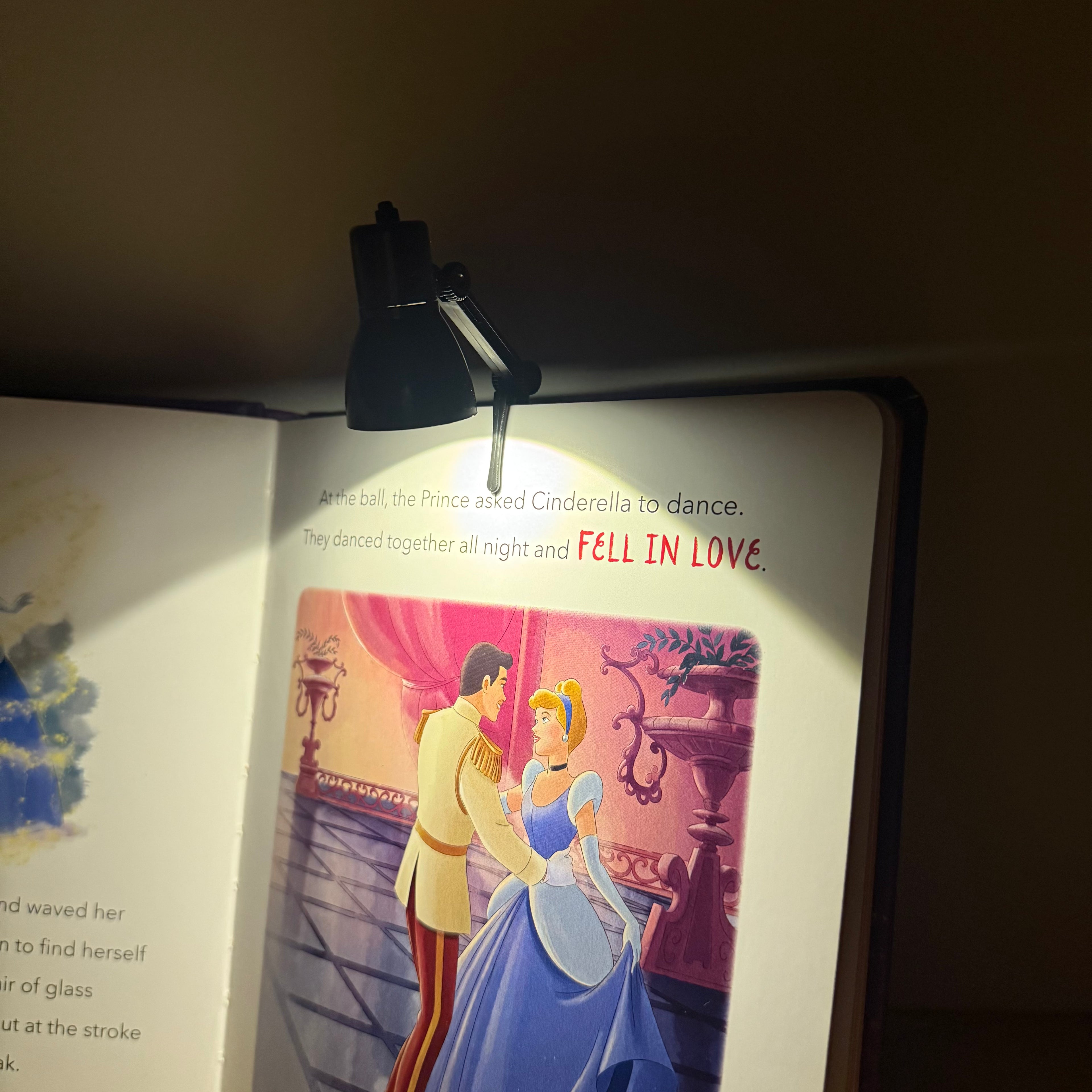 🖤 Black Mini Desk & Reading Lamp — Soft Light, Cozy Focus